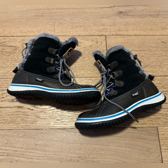 Pajar‎ Waterproof Boots Boys size 5-5.5 - Picture 1 of 13